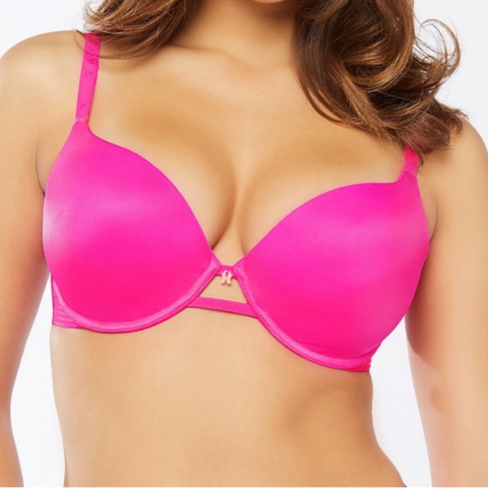 SAVAGE CORE MICROFIBER T-SHIRT BRA FUSHIA - 36B (USED PINK FOR MODEL)